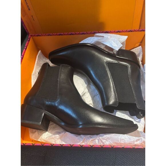 Tory Burch Chelsea ankle boot 45mm calf leather size 8 new in box - Picture 9 of 10